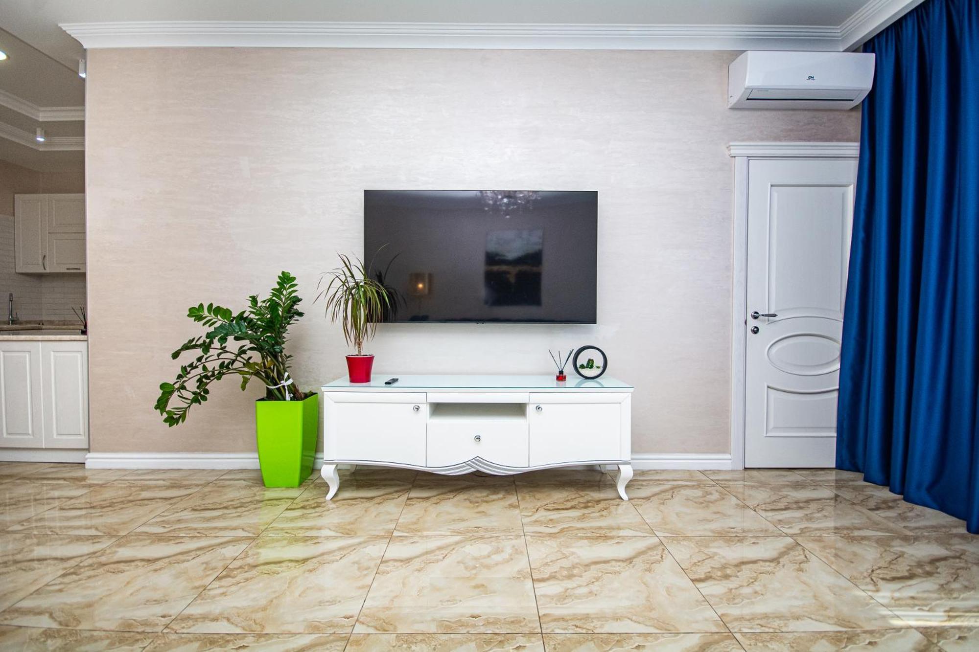 Luxury For Business & Pleasure Royal 3 Appartement Kiev Buitenkant foto
