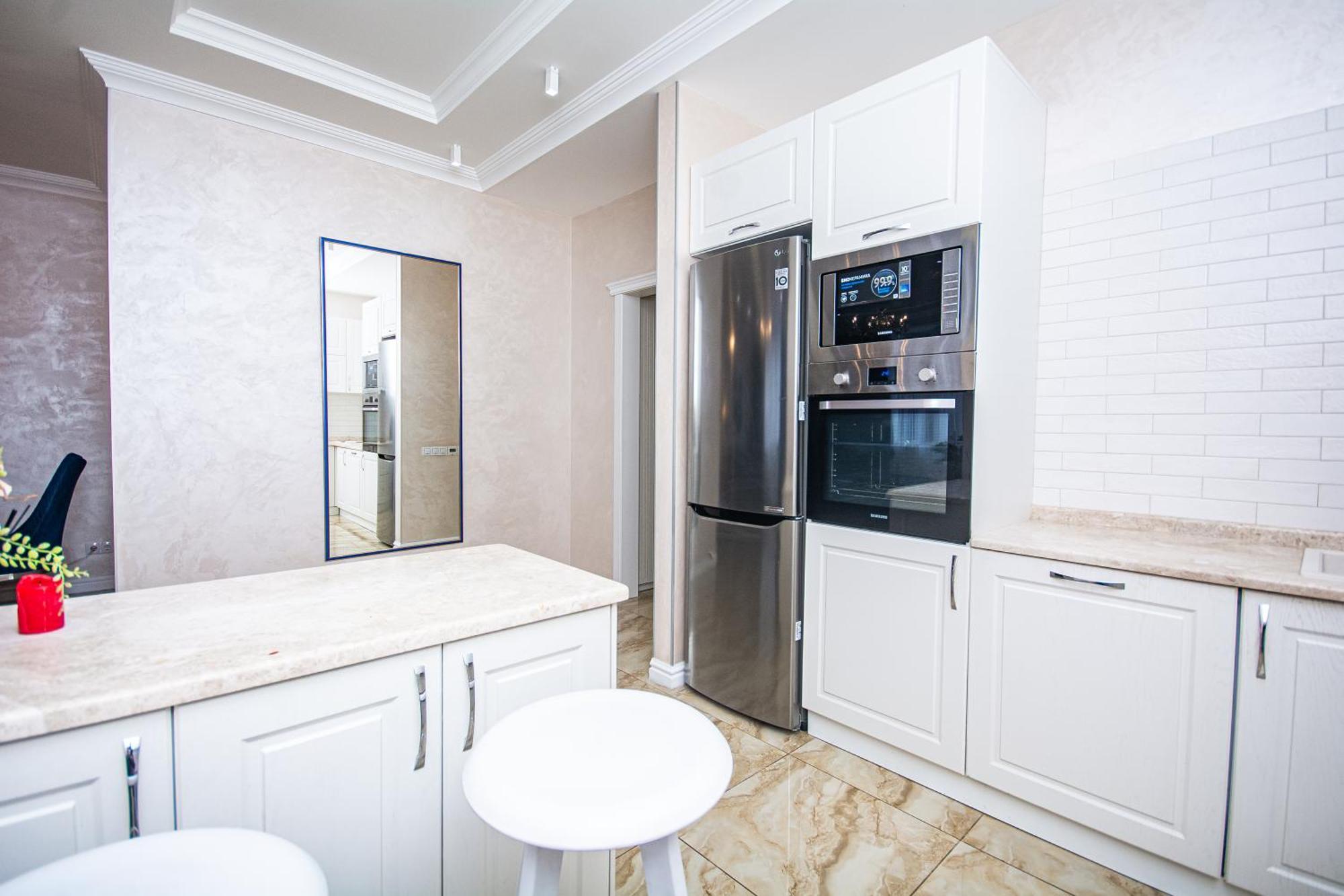 Luxury For Business & Pleasure Royal 3 Appartement Kiev Buitenkant foto