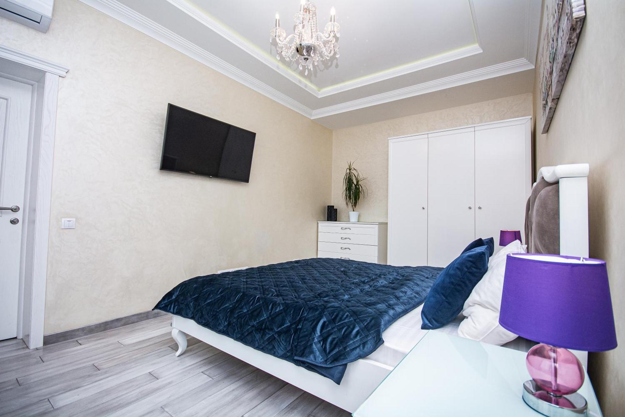 Luxury For Business & Pleasure Royal 3 Appartement Kiev Buitenkant foto