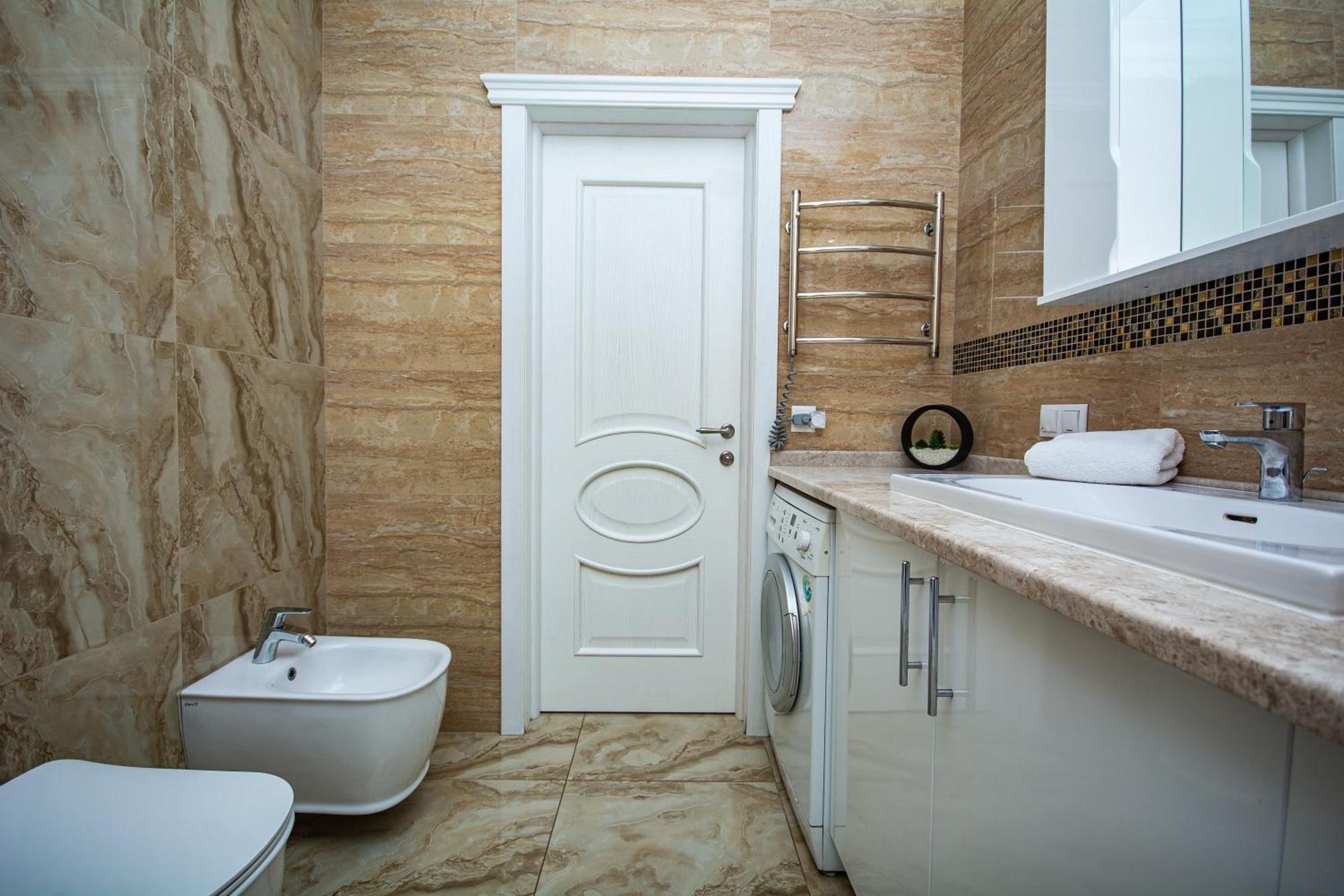 Luxury For Business & Pleasure Royal 3 Appartement Kiev Buitenkant foto