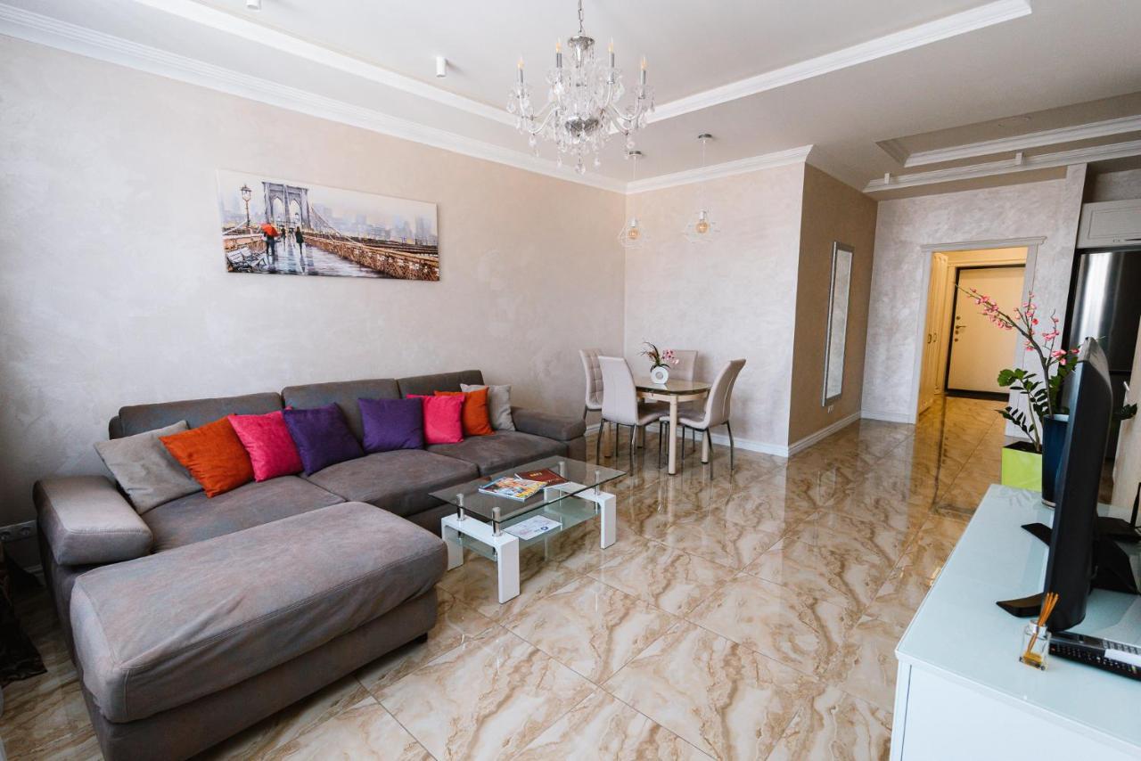 Luxury For Business & Pleasure Royal 3 Appartement Kiev Buitenkant foto