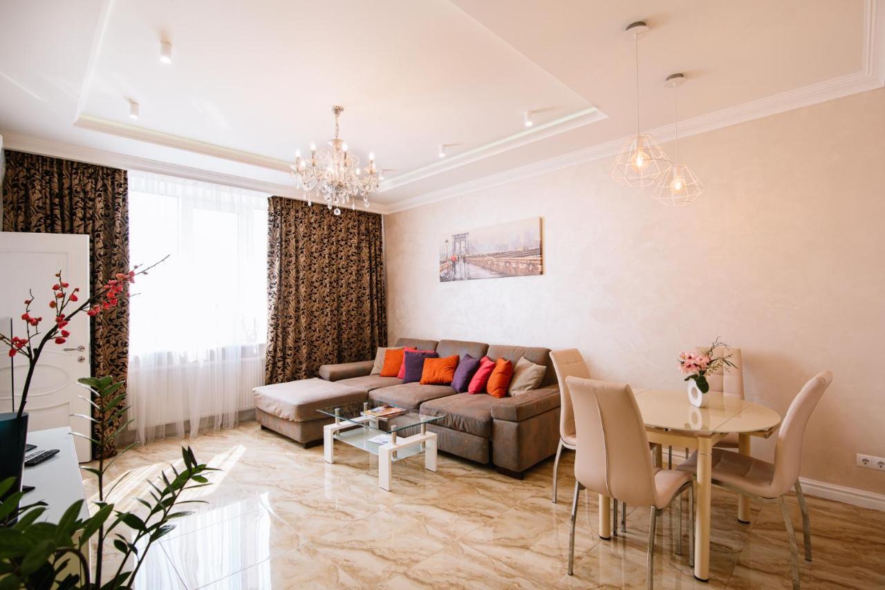 Luxury For Business & Pleasure Royal 3 Appartement Kiev Buitenkant foto